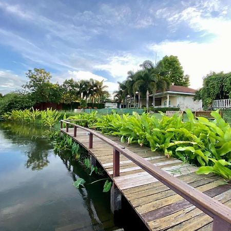 Ruen Maihom Riverside Cottage Kanchanaburi Exterior foto